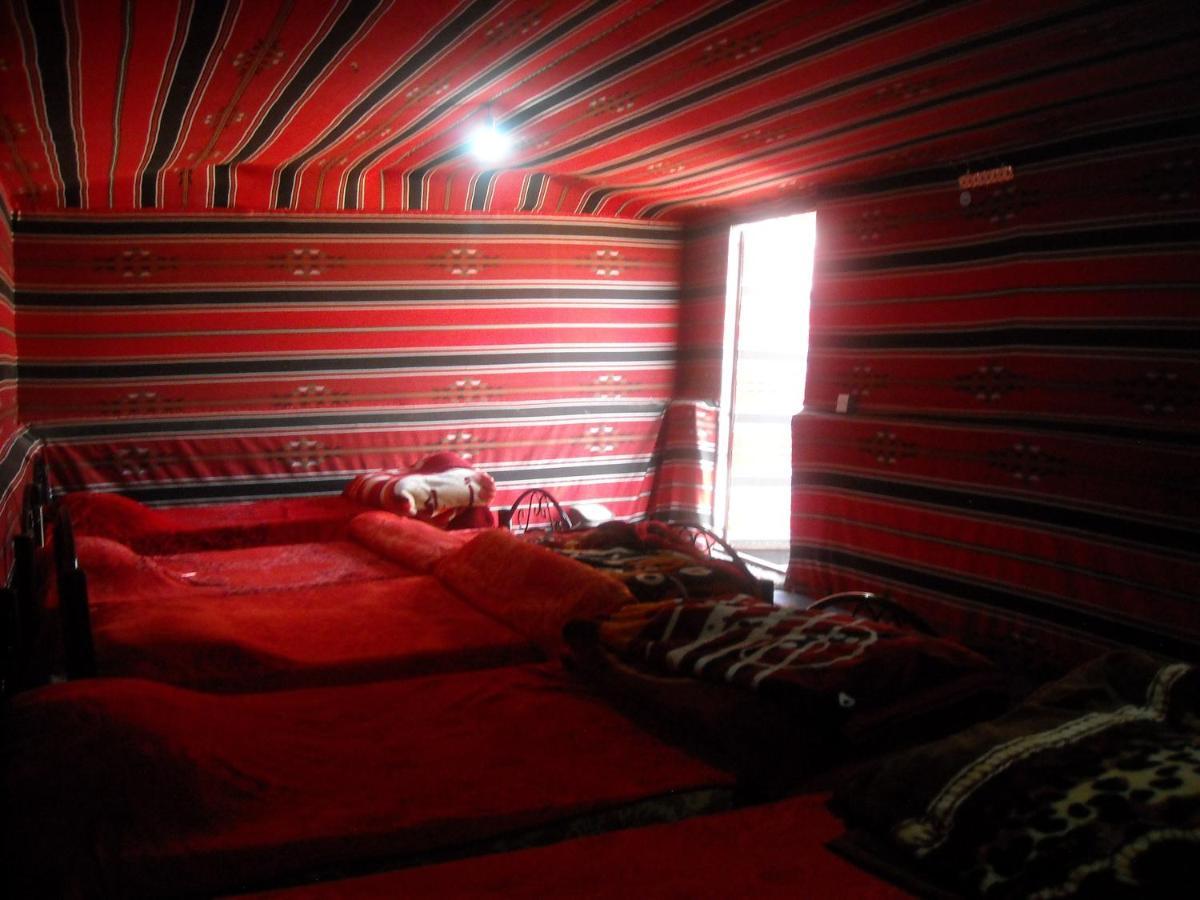 Bedouin House Camp Hotel Wadi Rum Exterior photo