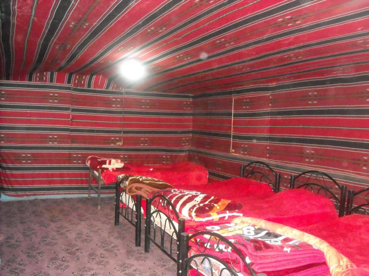 Bedouin House Camp Hotel Wadi Rum Exterior photo