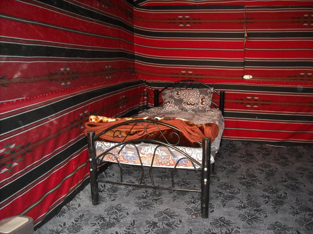 Bedouin House Camp Hotel Wadi Rum Exterior photo
