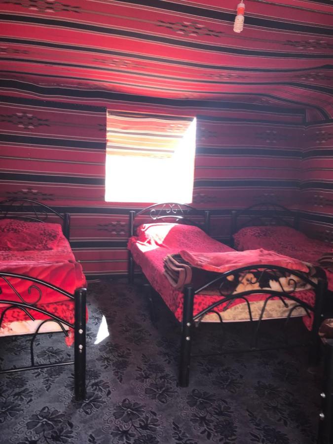 Bedouin House Camp Hotel Wadi Rum Exterior photo