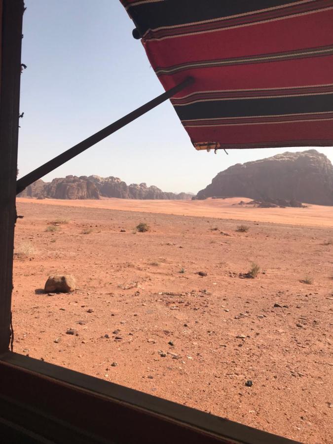 Bedouin House Camp Hotel Wadi Rum Exterior photo