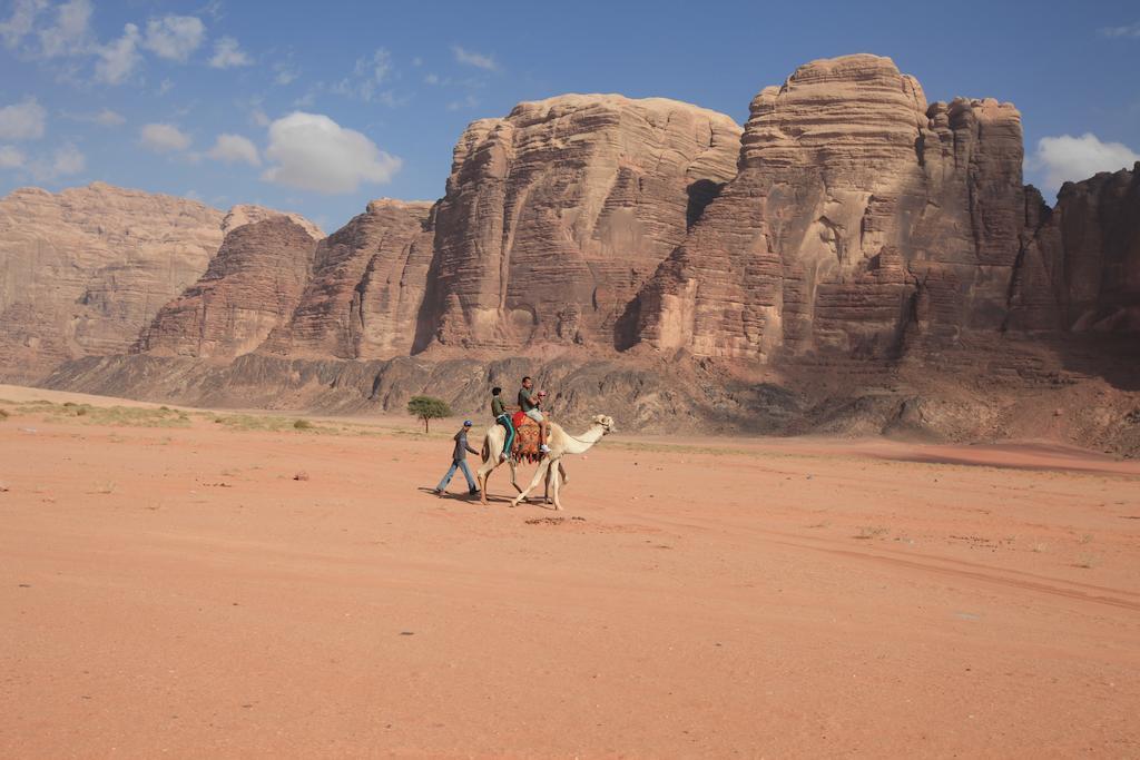 Bedouin House Camp Hotel Wadi Rum Exterior photo