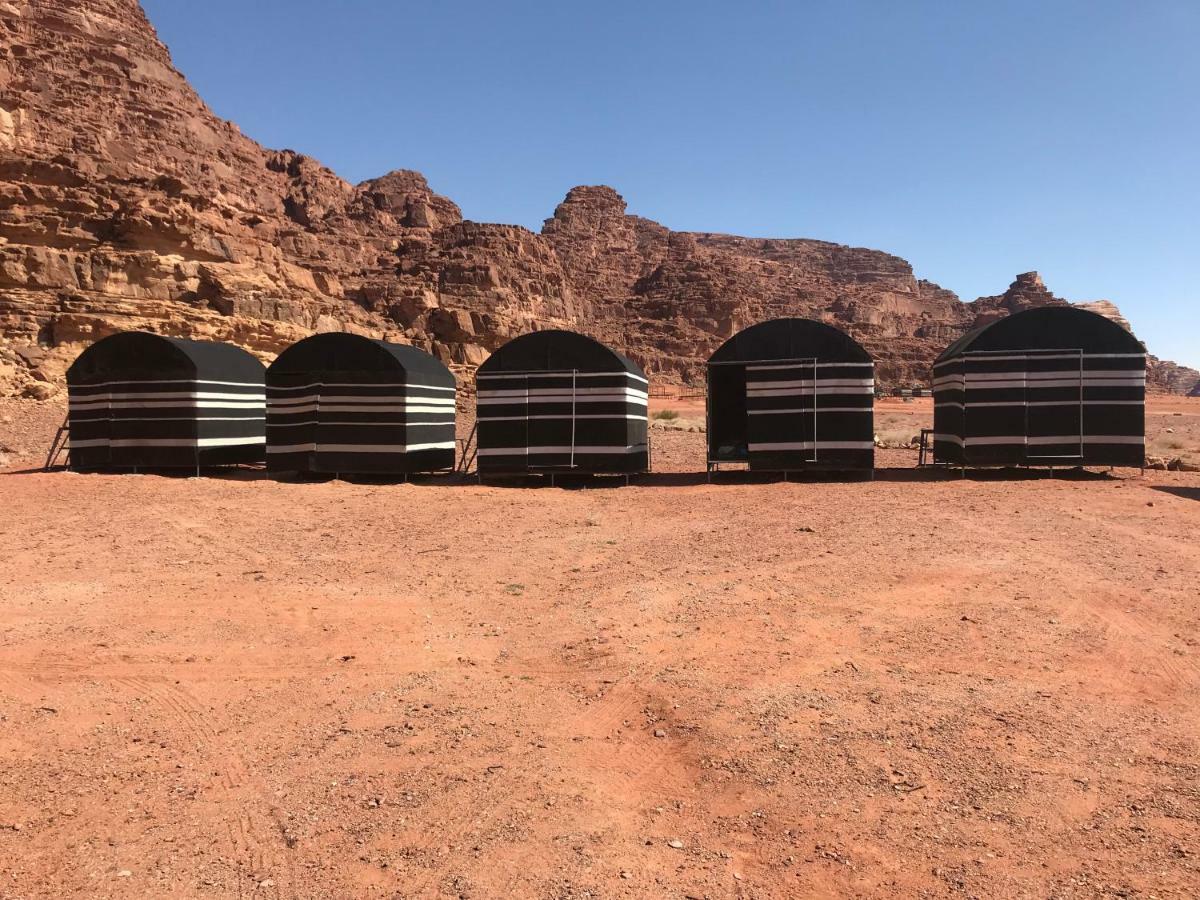 Bedouin House Camp Hotel Wadi Rum Exterior photo